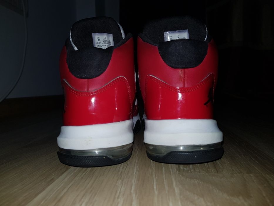 Adidasi Jordan mărimea 36 :nike salomon