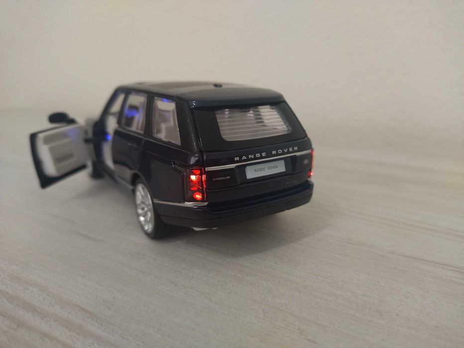 Метална количка Range Rover 2013 !!!