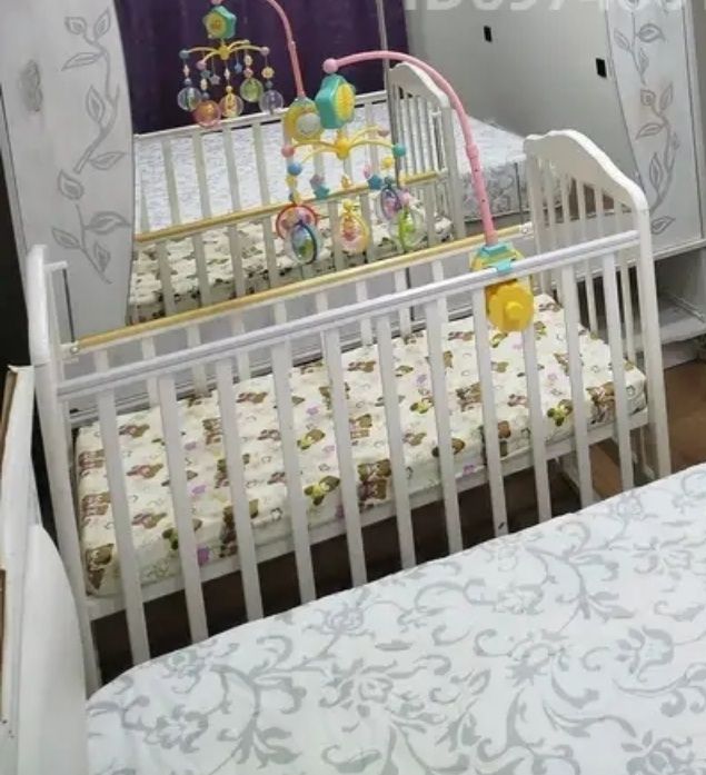 Продам детскую кроватку связи с переездом