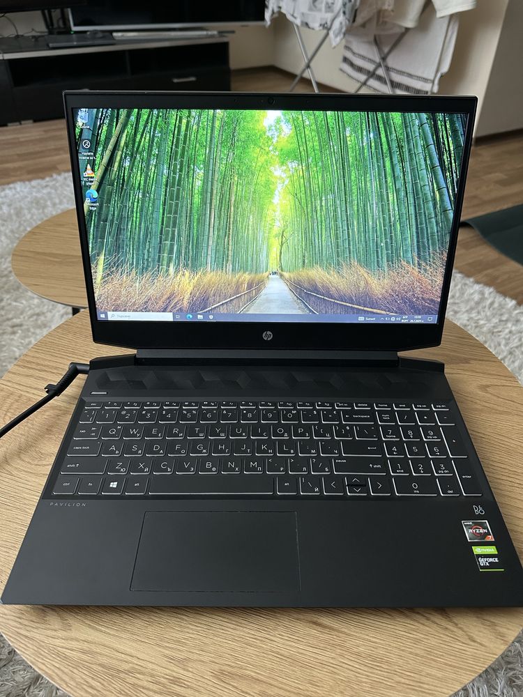HP Pavilion Gaming 15 – Ryzen 7 / GTX 1660 Ti / SSD + HDD