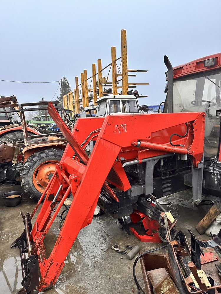 Incarcatoare frontale Fendt,Case,