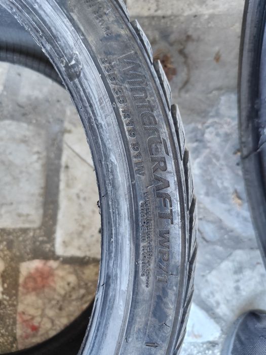 Зимни гуми 235 35 19 2бр.