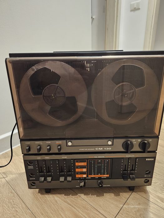 Magnetofon Tesla CM130