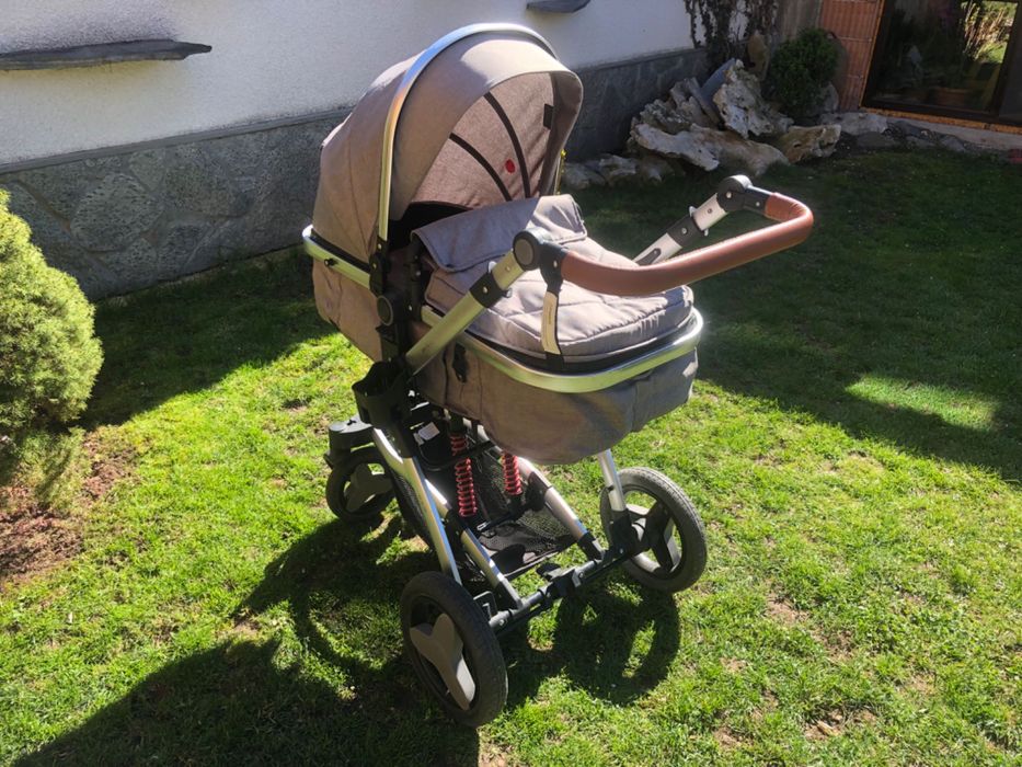 Детска количка Moni Veyron