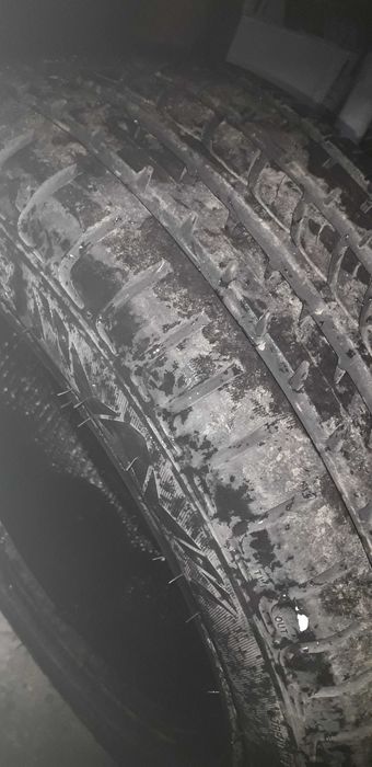 Cauciucuri iarna 215/60/17