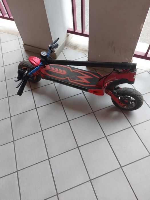 Trotineta electrica kaabo mantis 10