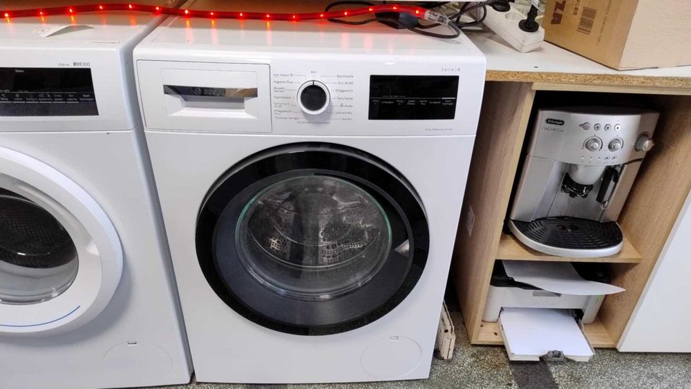 A+++ Пералня машина Bosch-Бош 8 кг 1400 об/мин Series 4 Iron Assist