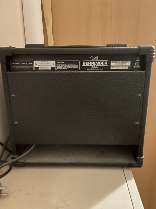 Усилвател за китара Behringer Ultratone KT108
