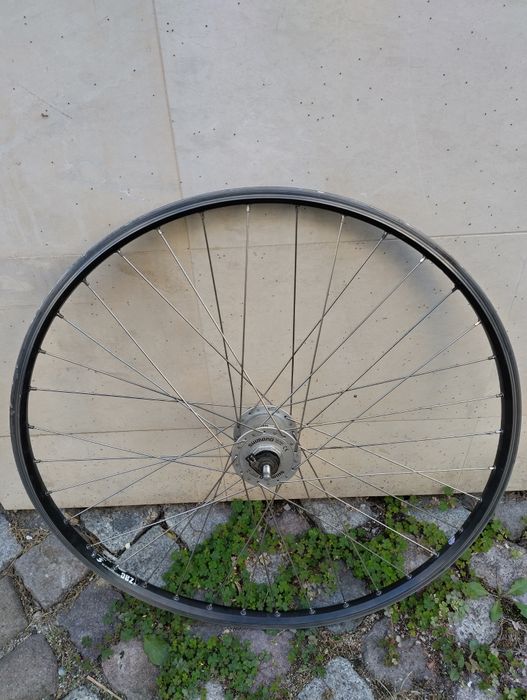 Капла задна Shimano 28 ' и две външни гуми Rubena Fl