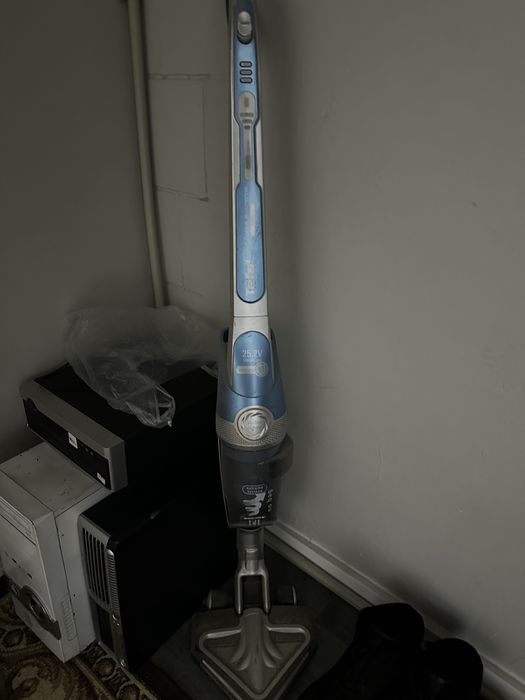 Продам срочна Tefal пылесос