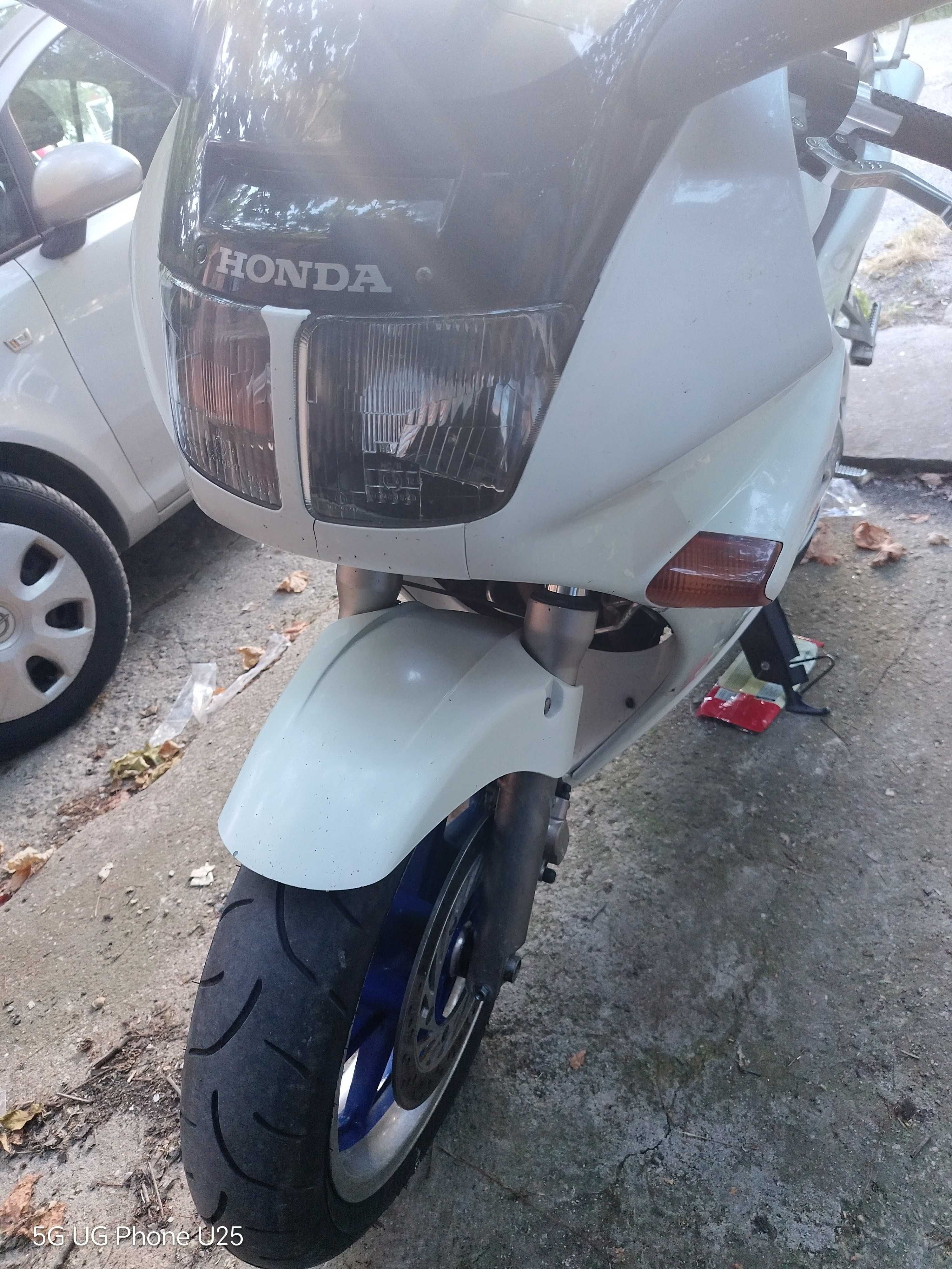 Продавам Хонда фвр 750