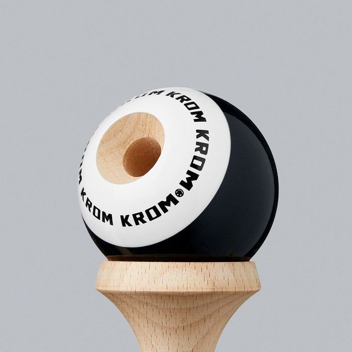 Vând kendama krom POP LOL Diverse culori