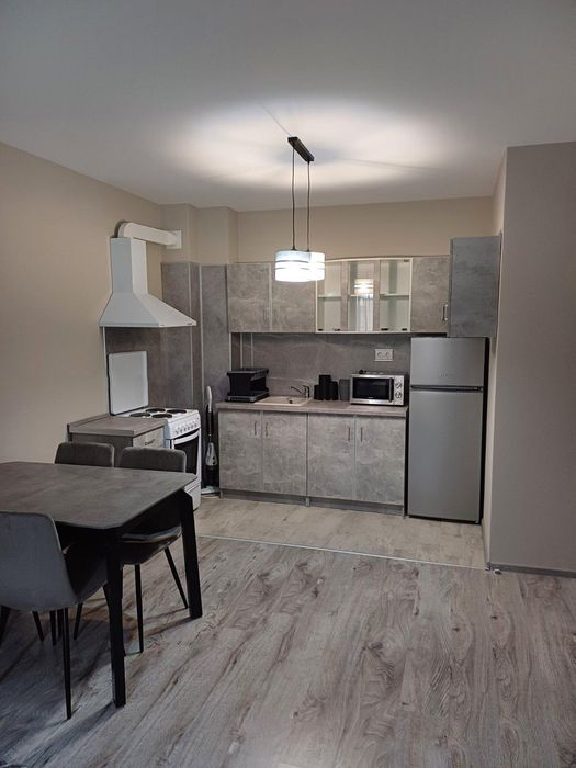 Двустаен апартамент под наем в жк. Остромила