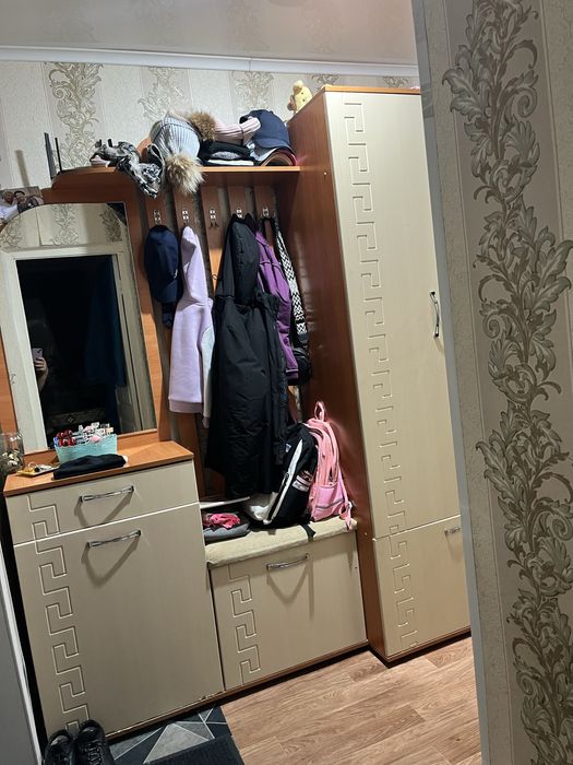 Продам прихожую бу состояние нормальное.