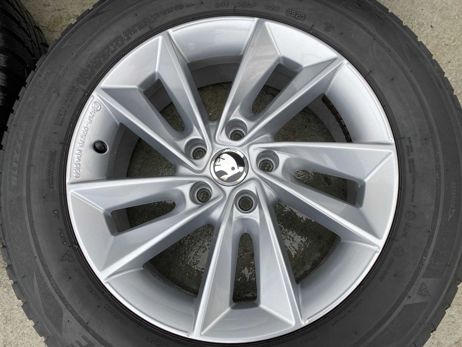 Jante originale Skoda 17 cu anvelope de iarna