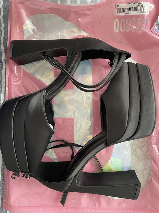 Pantofi eleganți cu toc