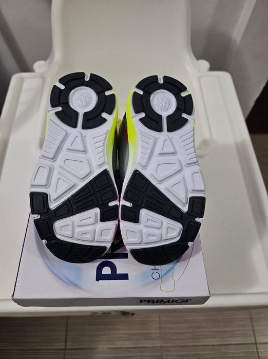 Adidasi Primigi marimea 24