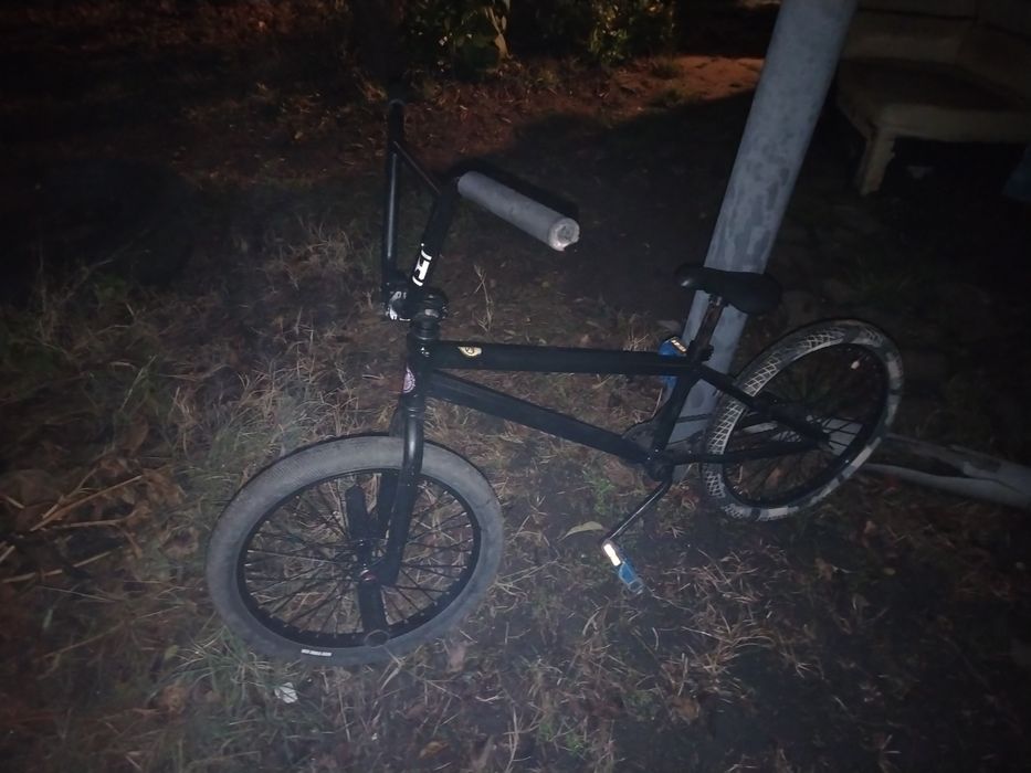 Черен bmx без забележки