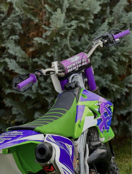 Ultimul model de la Kawasaki KX250 2T