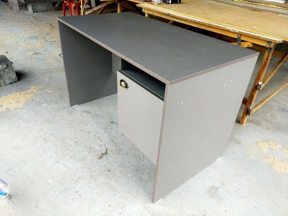 Жаңа Жазу столы түсі сұр