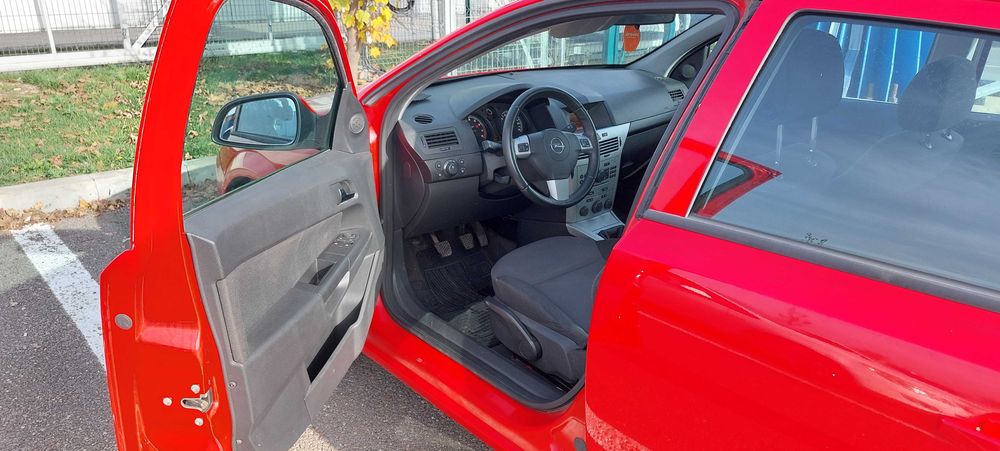 OPEL Astra H, an de fabricație 2010, Hatchback, 151.00 km