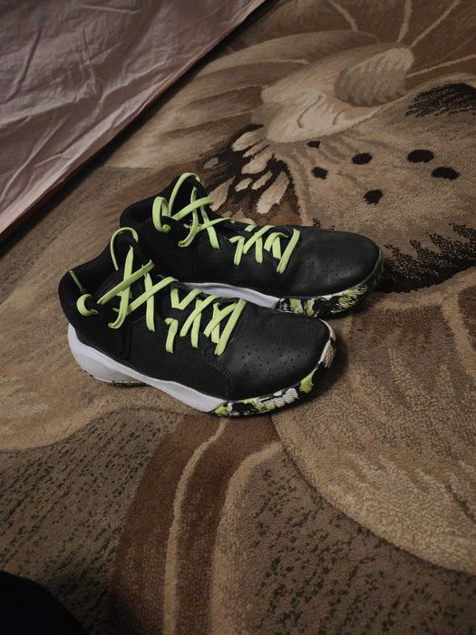 Papuci under armour copii marimea 39