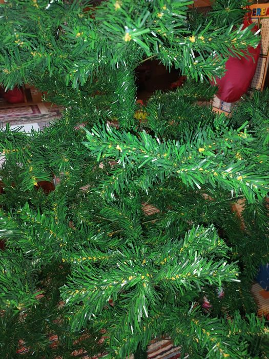 Brad artificial de 210 cm