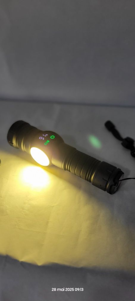 Lanternă multifuncțională cu acumulator li-ion