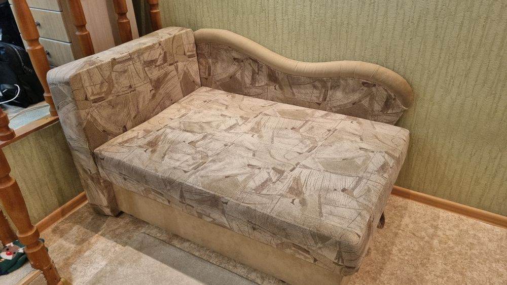 Кушетка  кровать