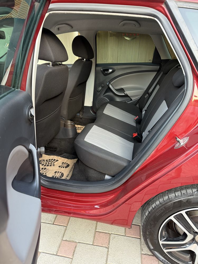 Seat Ibiza FR 1,6 TDI 105 cp an 2013 182000 km Navi,Xenon,Climatronic