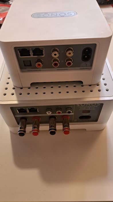 Amplificator Sonos CONNECT:AMP si Sonos ZonePlayer ZP90