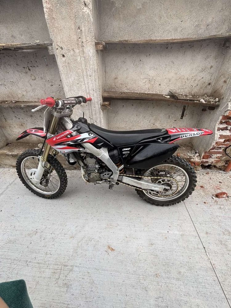 Honda CRF 250 с документи