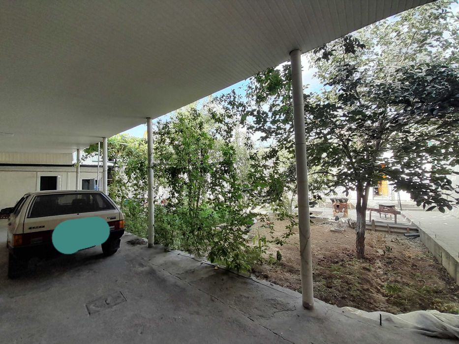 Участка  5.7 сотих  6 хонали  Яшнабадский район