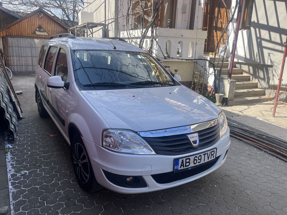Dacia Logan MCV, 1,5 Dci(cu rosu)