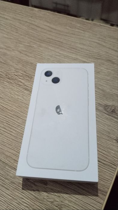 Айфон 13 в новом состоянии, неделя в пользовании.Полный комплект