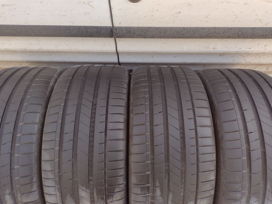 Почти нови 4бр.255/35/19 Kumho WP72 dot5224