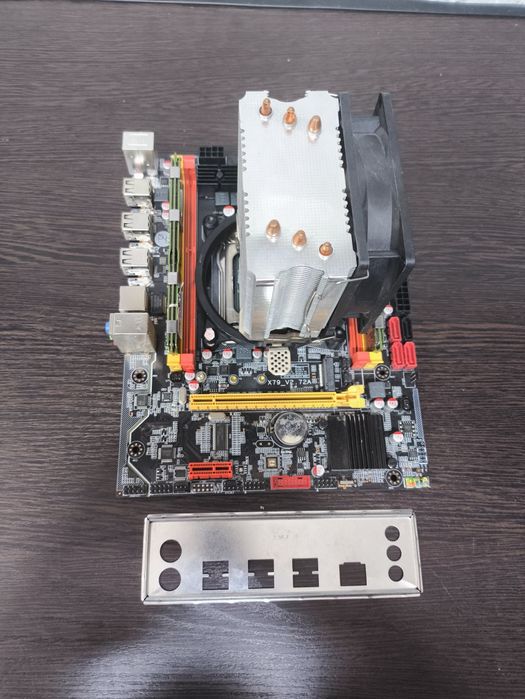 X79+Xeon E5 4160+8Gb