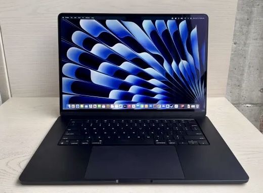 Apple MacBook Air 15 2024 M2 nou 2 cicluri in Garantie