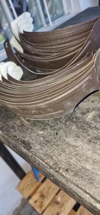 Opritori zapada tabla purmat maro inchis