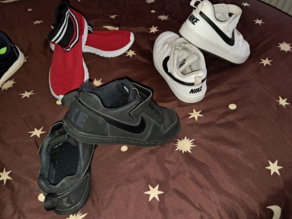 Lot 5 perechi marimea 33/34, din care 3 perechi NIKE