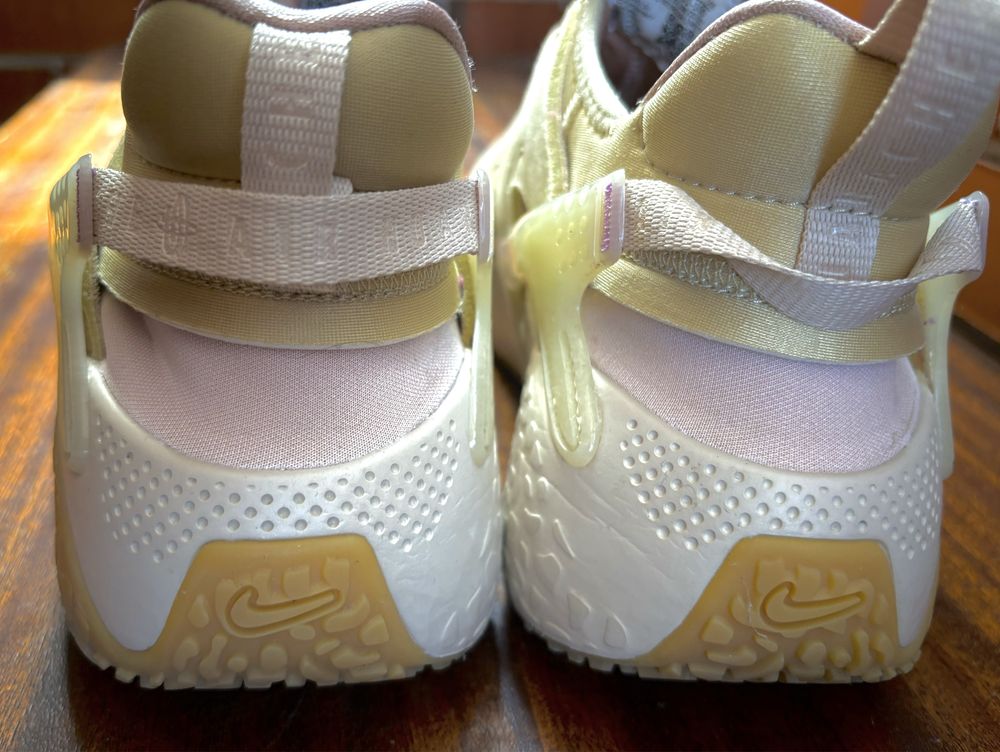 Дамски маратонки Nike