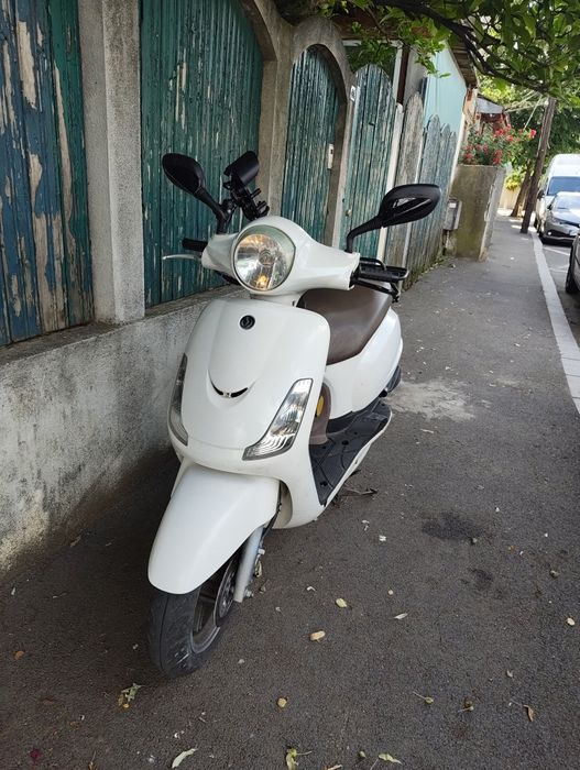 Scuter SYM Fiddle 2 50cc, fara permis 25km/h inscris cu RAR si asigura