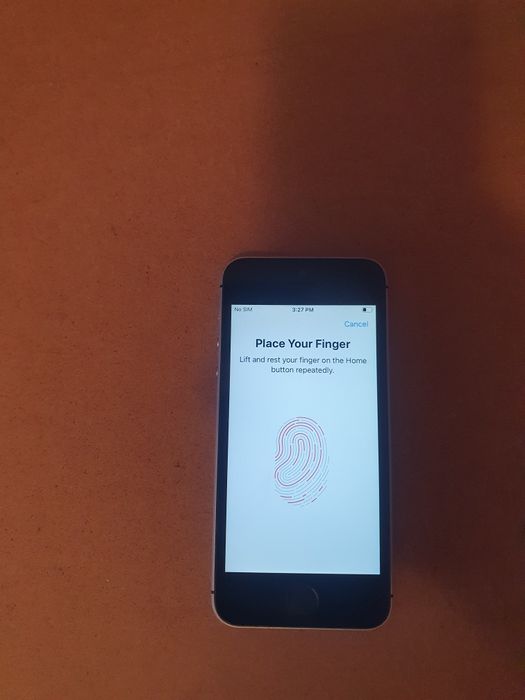 Iphone se1  balck 32 GB