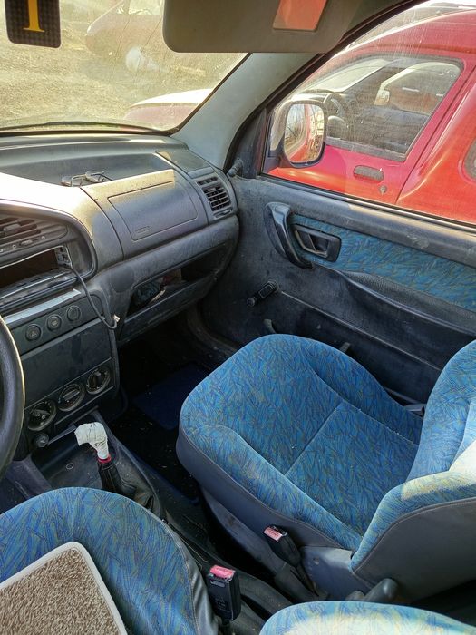 Пежо Партнер 1.6 бензин 90 коня