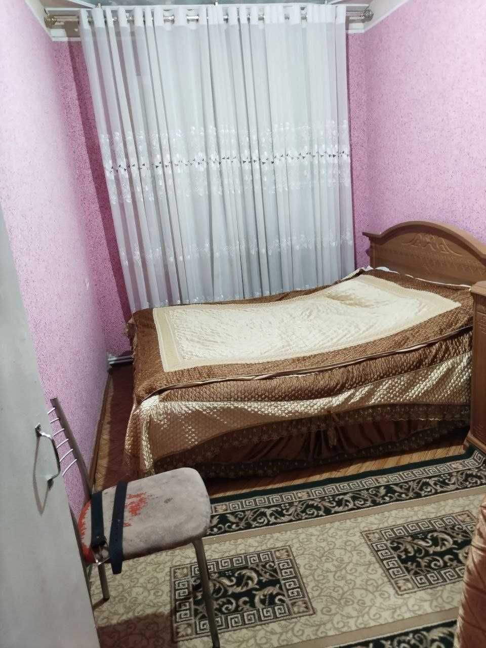 Сдаётся в аренду квартира в г. Бекабад, 14-й мик. 61 дом 22 кв.