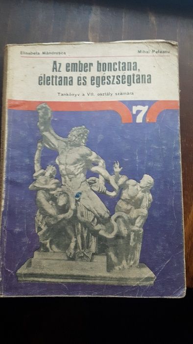 Vand manual de biologie din 1980 in limba maghiara