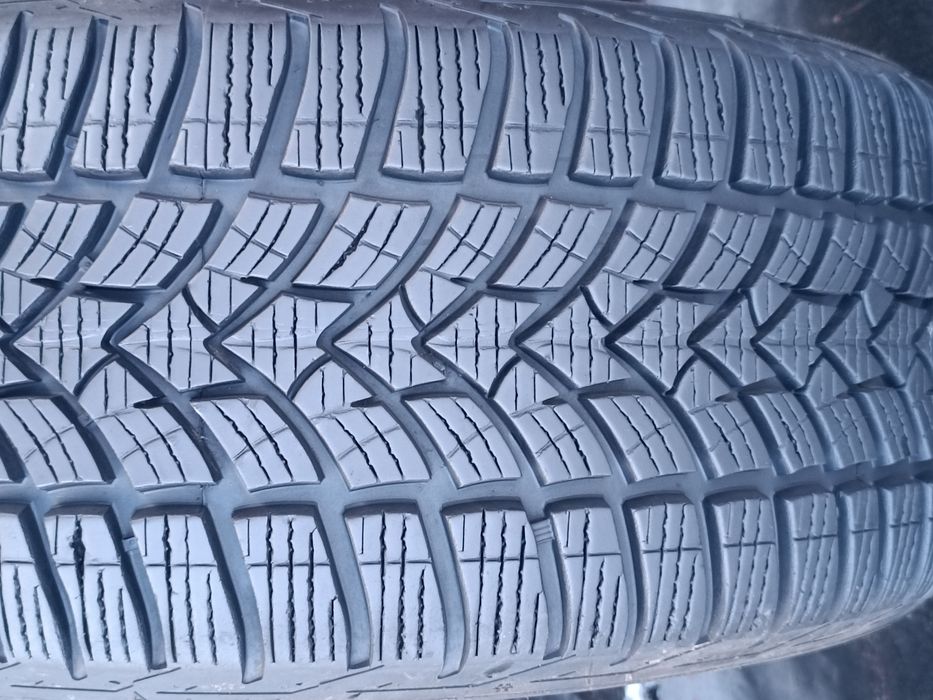 215/50/17 Voyager Дот 2822