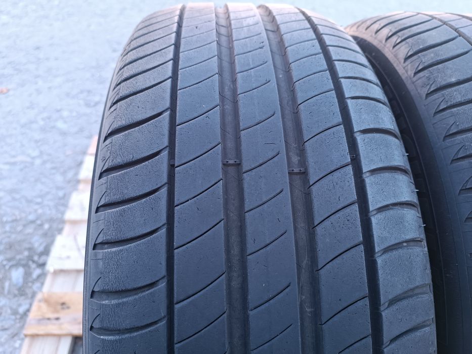 2бр. летни гуми 215/50/18 Michelin