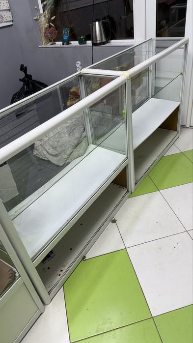 Продам стойки срочно