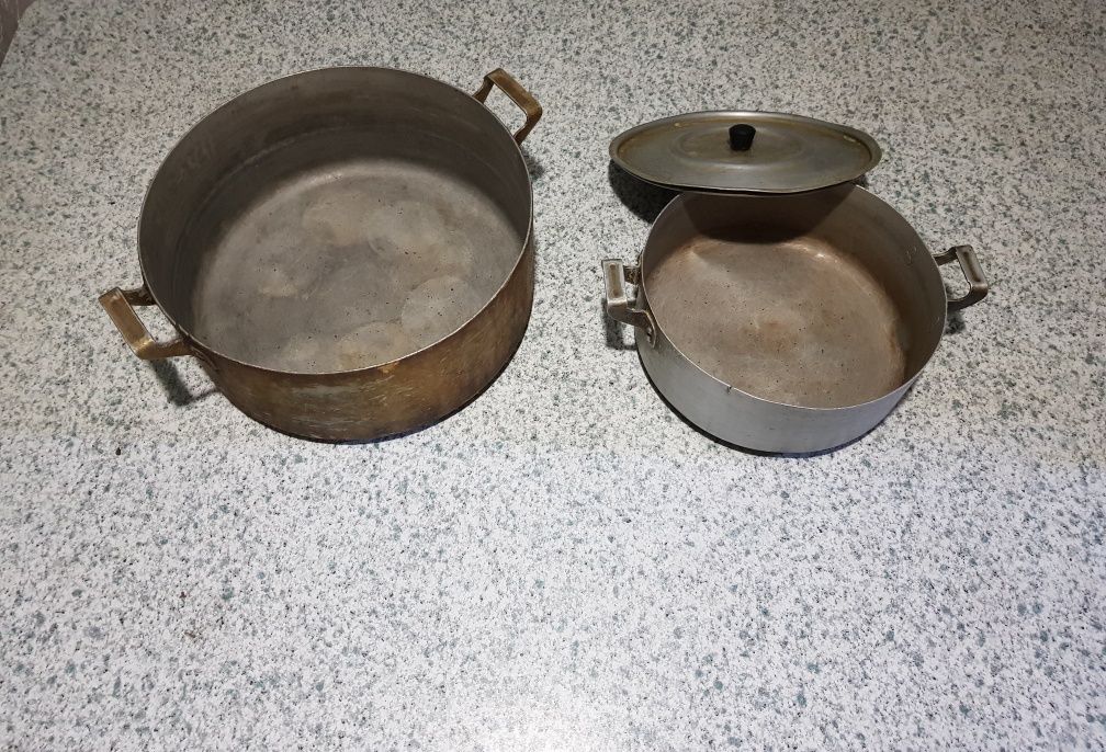 Стаканы, кастрюли